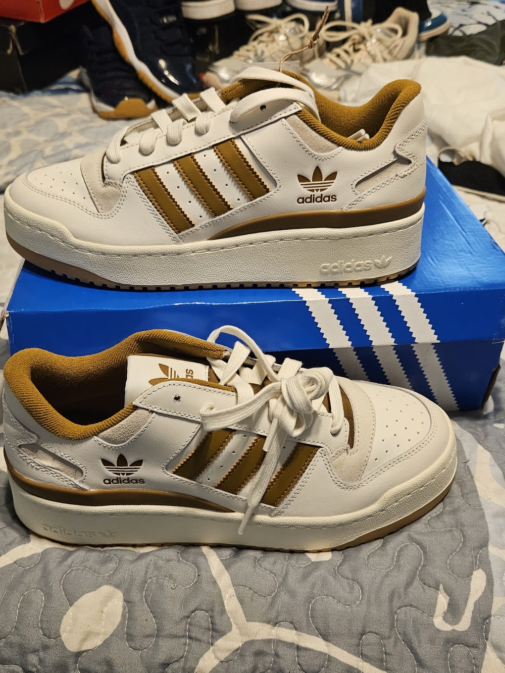 Adidas bronz Bold Strip